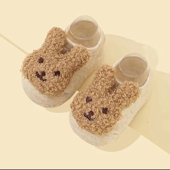 Cute and Cozy Bunny Rabbit Non-Slip Floor Socks. 0-12 Months. Brown - Picture 1 of 2